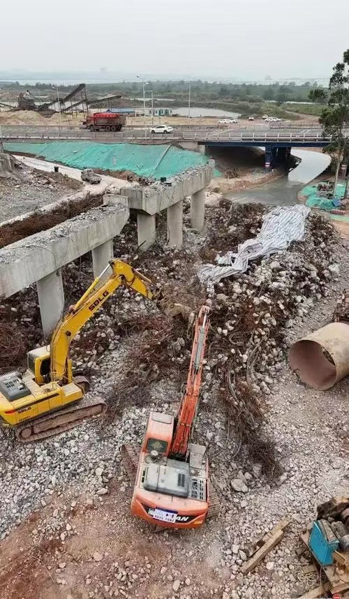 桥梁拆除